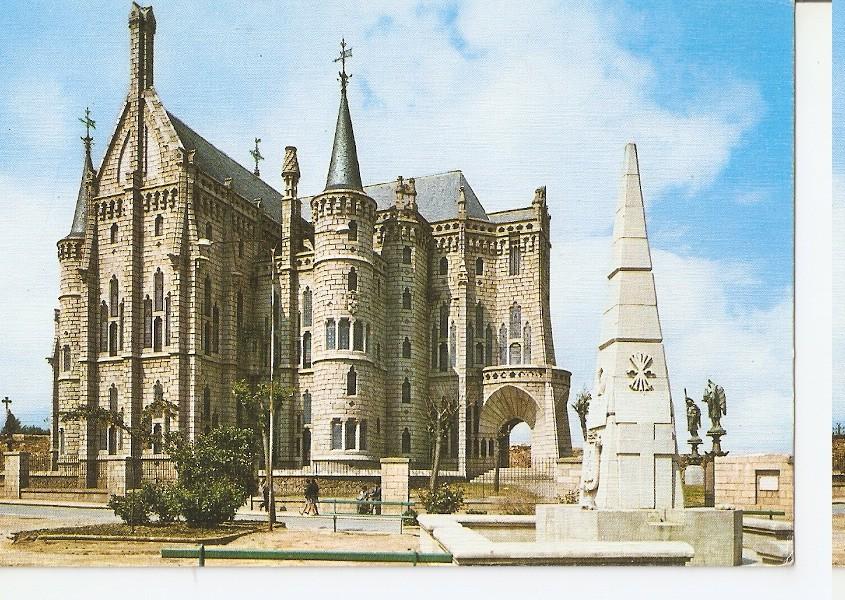 Postal 046543 : Astorga. Palacio Episcopal y monumento a los Caidos