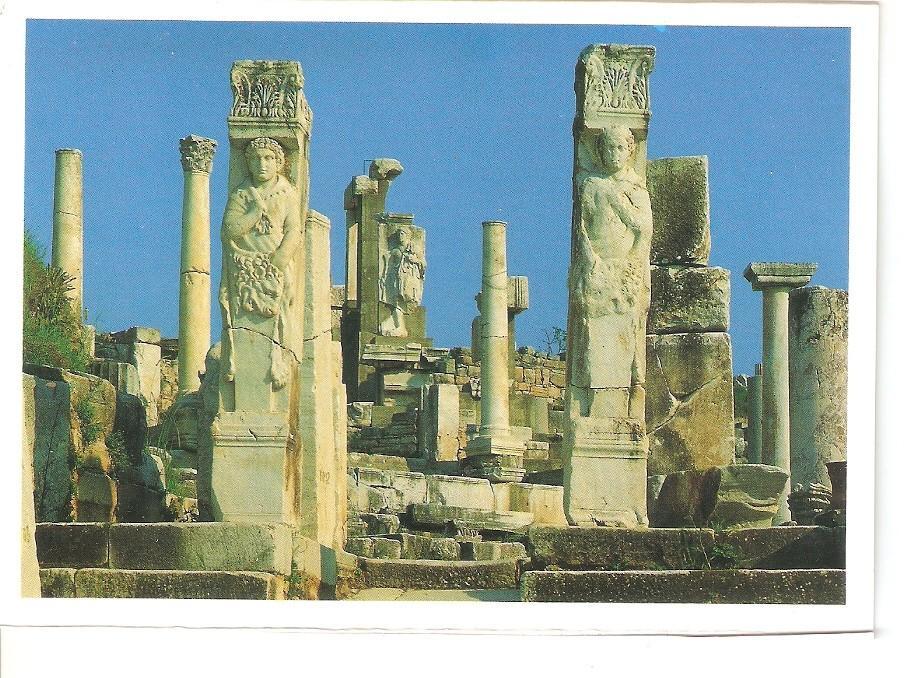 Postal 032568 : Ephesus is Beautiful Victory Arch with Reliefs of Hercules