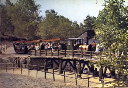 POSTAL 56792: Mer de Sable – Ermenonville Le petit train routier