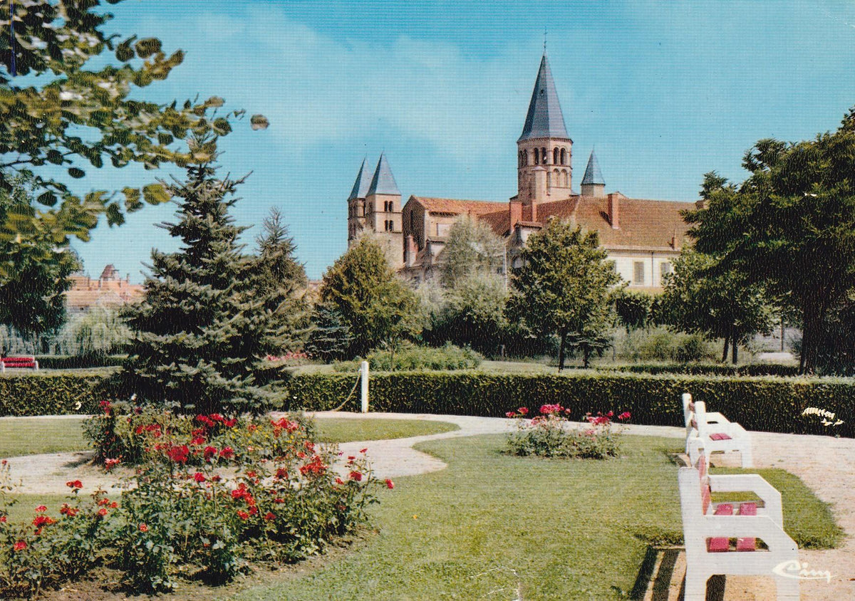POSTAL 18198: Paray-le-monial Basilique du Sacre Coeur
