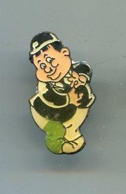 Pins metal: Oliver Hardy: el gordo