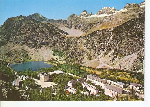 Postal 042428 : Pirineo Aragones. Balneario de Panticosa. Vista general al fondo Carmonegro y Collado de Pondielles (Valle de Tena)