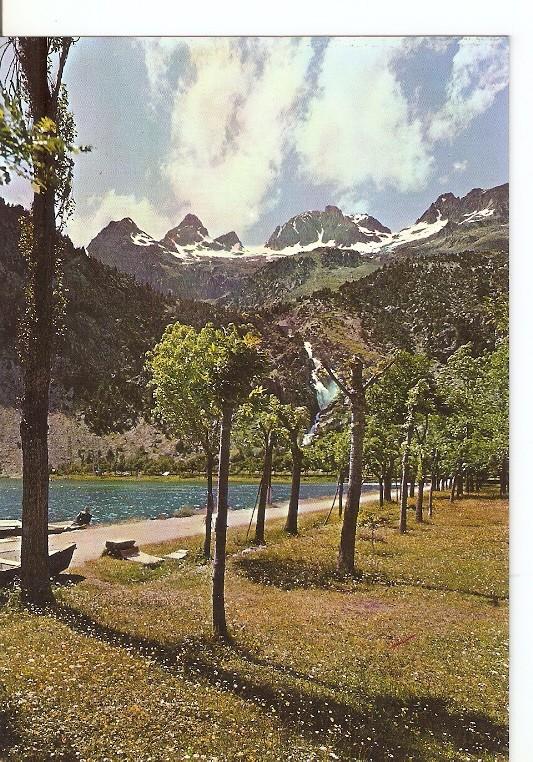 Postal 049296 : Balneario de Panticosa. Pirineo Aragones. El lago y Picos Banderas Garmo Negro y Argualas