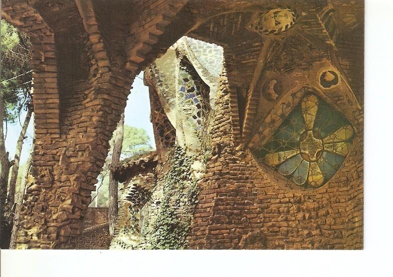 Postal 021396 : Cripta de la Colonia Güell, detalle