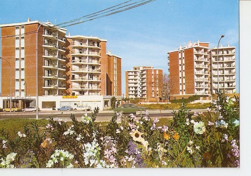 Postal 025835 : Conjunto resindecial Las Estrellas Torremolinos