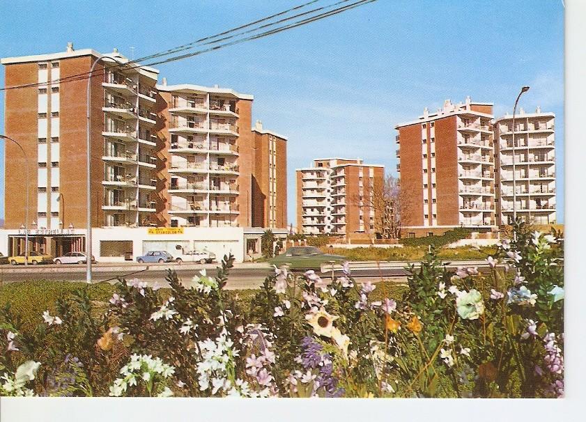 Postal 025884 : Conjunto resindecial Las Estrellas Torremolinos