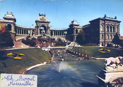 POSTAL 57450: Marseille Le palais Longchamp