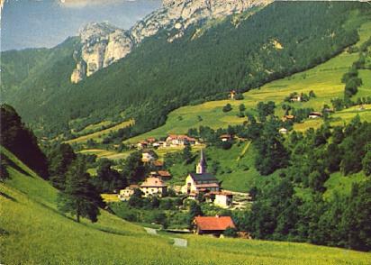 POSTAL 57474: Le Petit Bornand (Haute Savoie) L eglise et Saxias