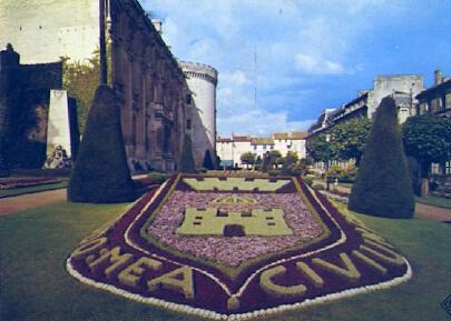 POSTAL 57535: Angouleme Parterre fleuri – L Ecusson