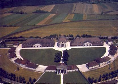 POSTAL 57594: Arc et Senans (Doubs) Les Salines Royales