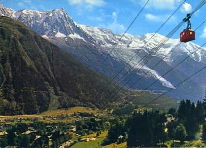 POSTAL 57605:  Chamonix Vue generale et teleferique du Brevent