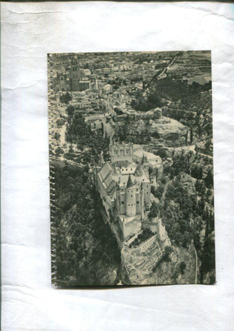 Lamina con vistas de: Alcazar de Segovia y Madrigal de las altas torres en Avila