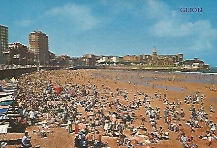 POSTAL 55683: GIJON. Playa de San Lorenzo