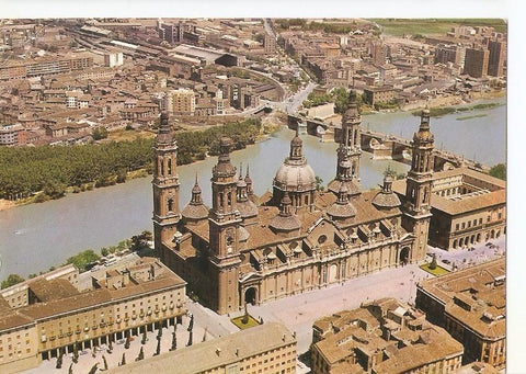 Postal 039911 : Zaragoza. Basilica del Pilar y rio Ebro