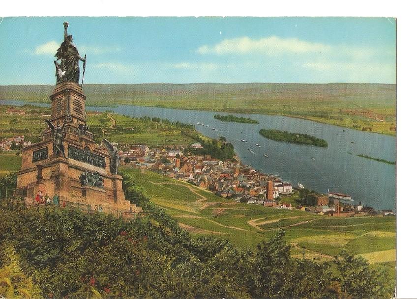 Postal 036801 : Rudesheim am Rhein mit Nationaldenkmal