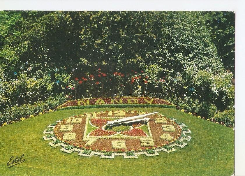 Postal 041348 : Nancty (Meurthe-et-Moselle). Le parc de la Pepiniere lhorloge florale