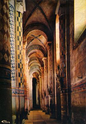 POSTAL 57679: Eglise Notre-Dame-la-Grande Nef laterale sud Poitiers (Vienne)