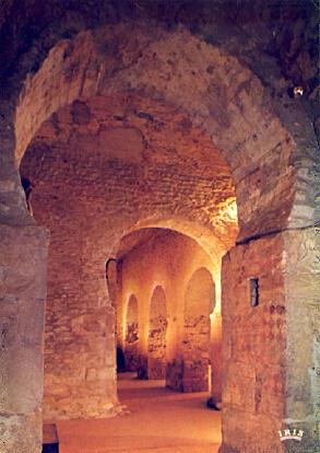 POSTAL 57734: Abbaye St Michel de Cuxa Roussillon