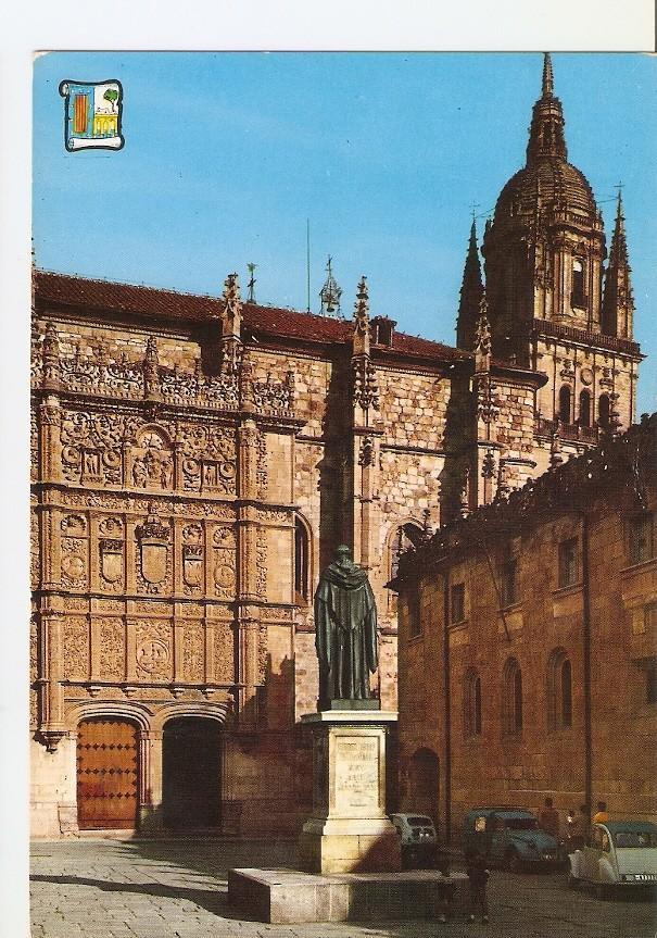 Postal 026091 : Fachada de la Universidad con estatua de Fray Luis de Leon Salamanca