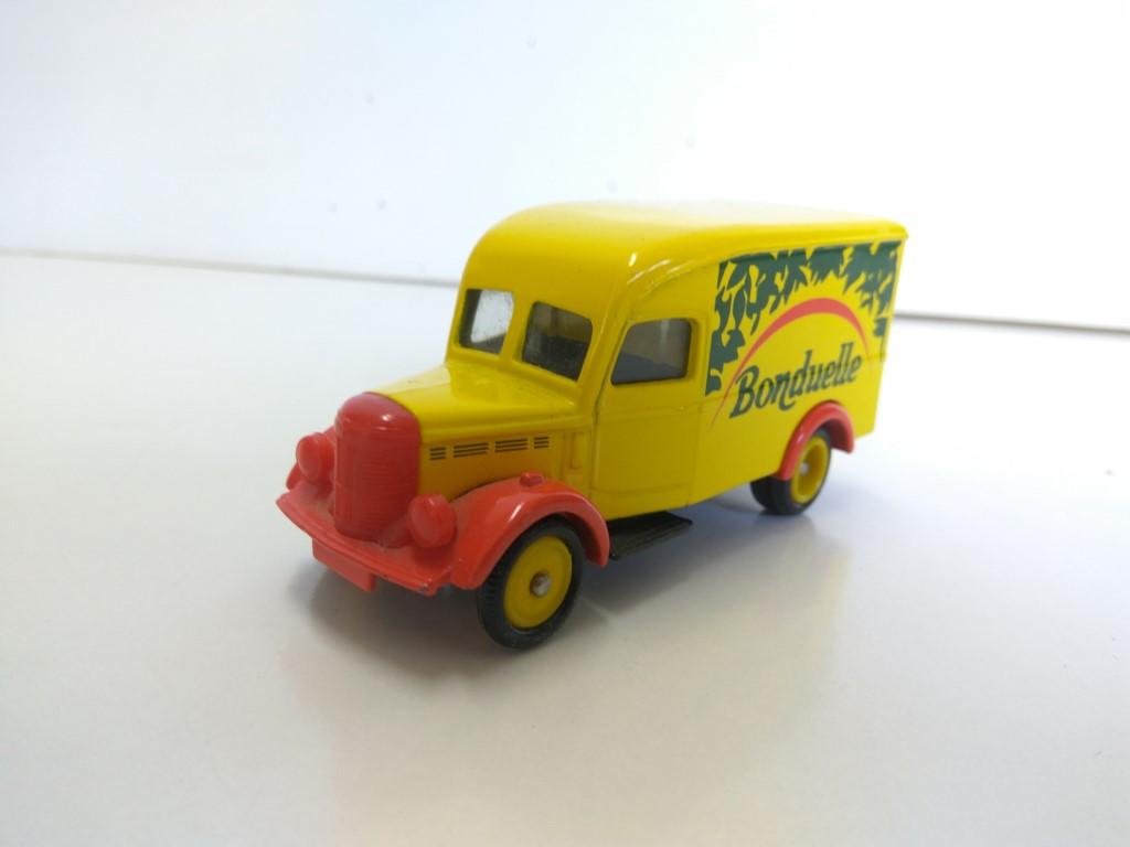 Coche Escala/Diecast: DODGE VAN TRUCK - BONDUELLE 1:43 (CORGI 2002) 