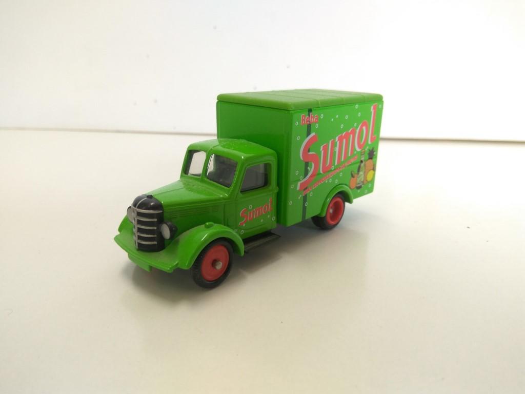 Coche Escala/Diecast: BEDFORD 30CWT VAN - SUMOL, Zumo de Frutas 1:43 (CORGI 2002) 