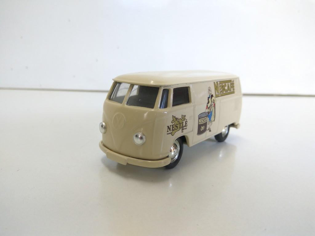 Coche Escala/Diecast: VW VOLKSWAGEN TRANSPORTER VAN - NESCAFE / NESTLE Creme 1:43 (CORGI 2002) 