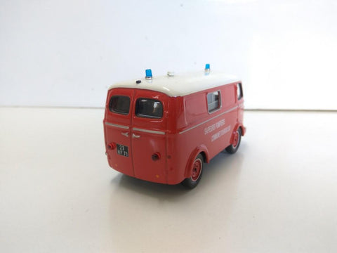 Coche Escala/Diecast: PEUGEOT D3A VAN - POMPIERS / BOMBEROS 1:43 (IXO / ALTAYA) 