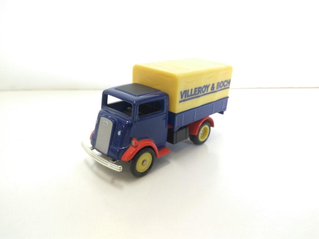 Coche Escala/Diecast: FORDSON 7V TRUCK - VILLEROY & BOSCH Ceramicas 1:43 (CORGI 2002) 