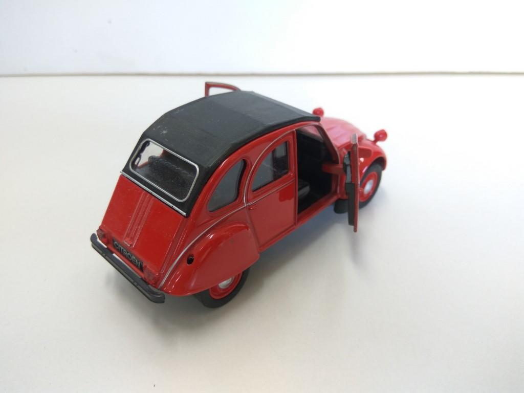 Coche Escala/Diecast: CITROËN 2CV, Rojo (WELLY)