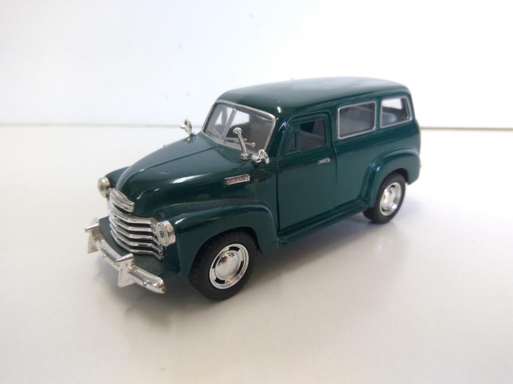 Coche Escala/Diecast: CHEVROLET SUBURBAN 1950, Verde (KINSMART)