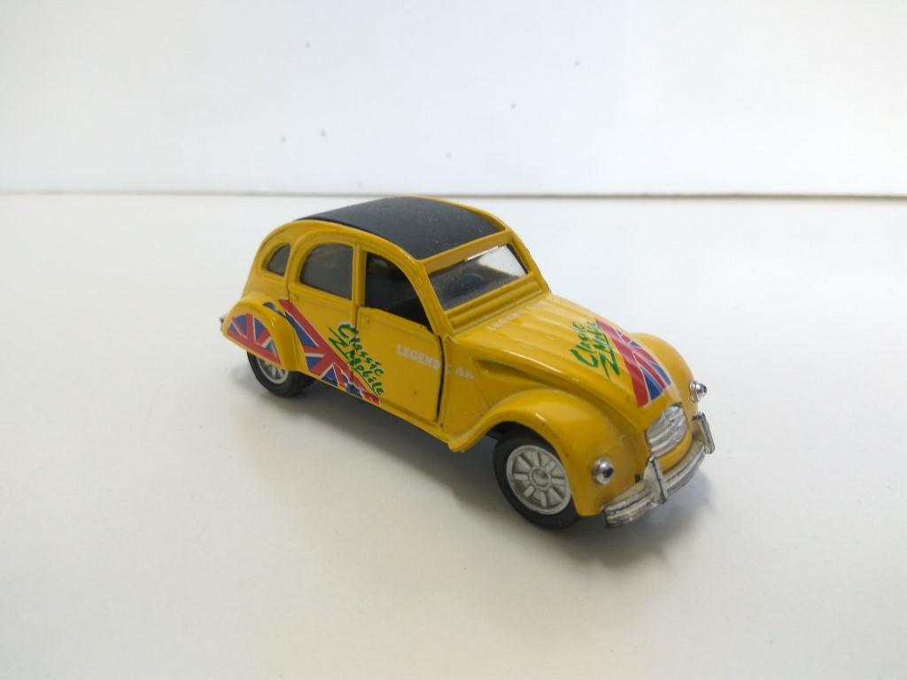 Coche Escala/Diecast: CITROËN 2CV, Amarillo - 9cm