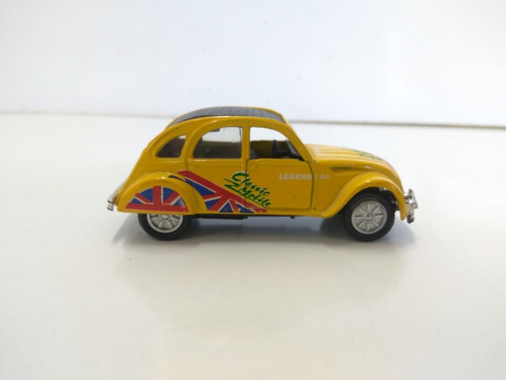 Coche Escala/Diecast: CITROËN 2CV, Amarillo - 9cm