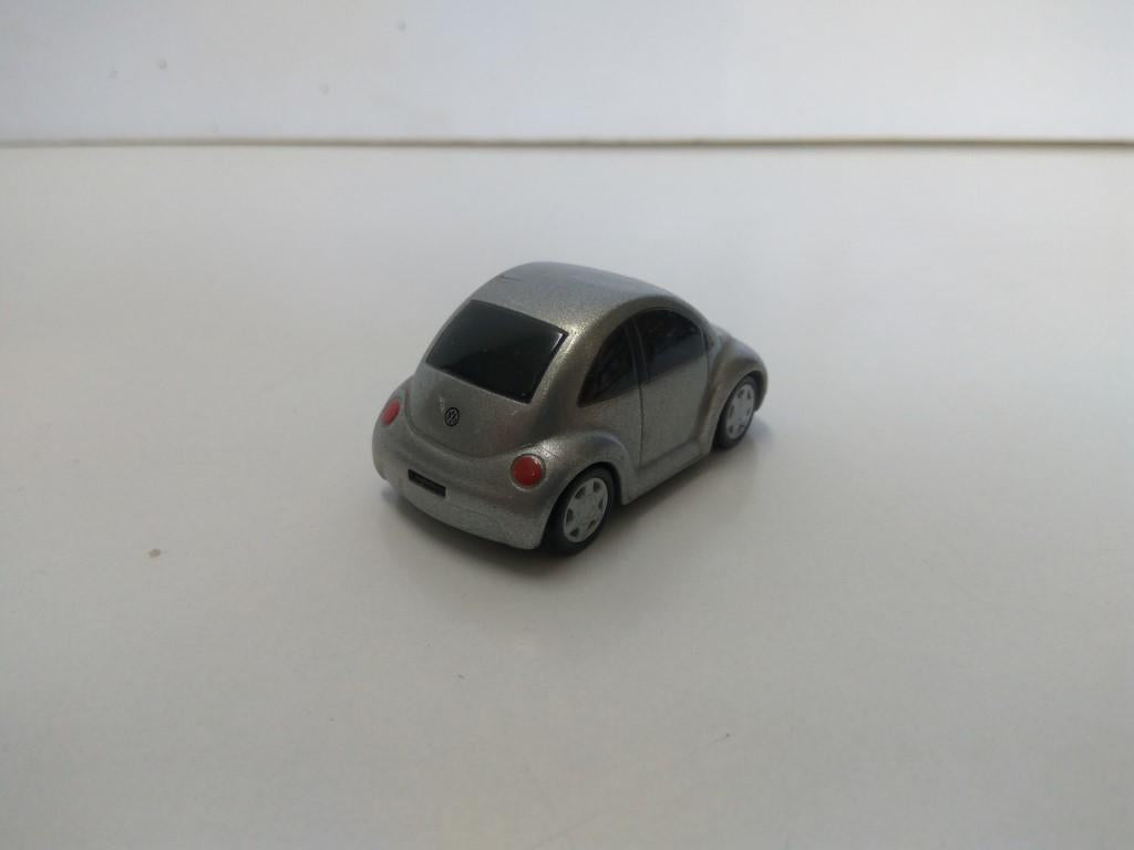 Coche Escala/Diecast: VOLSKWAGEN NEW BEETLE - Cuerda . 5cm