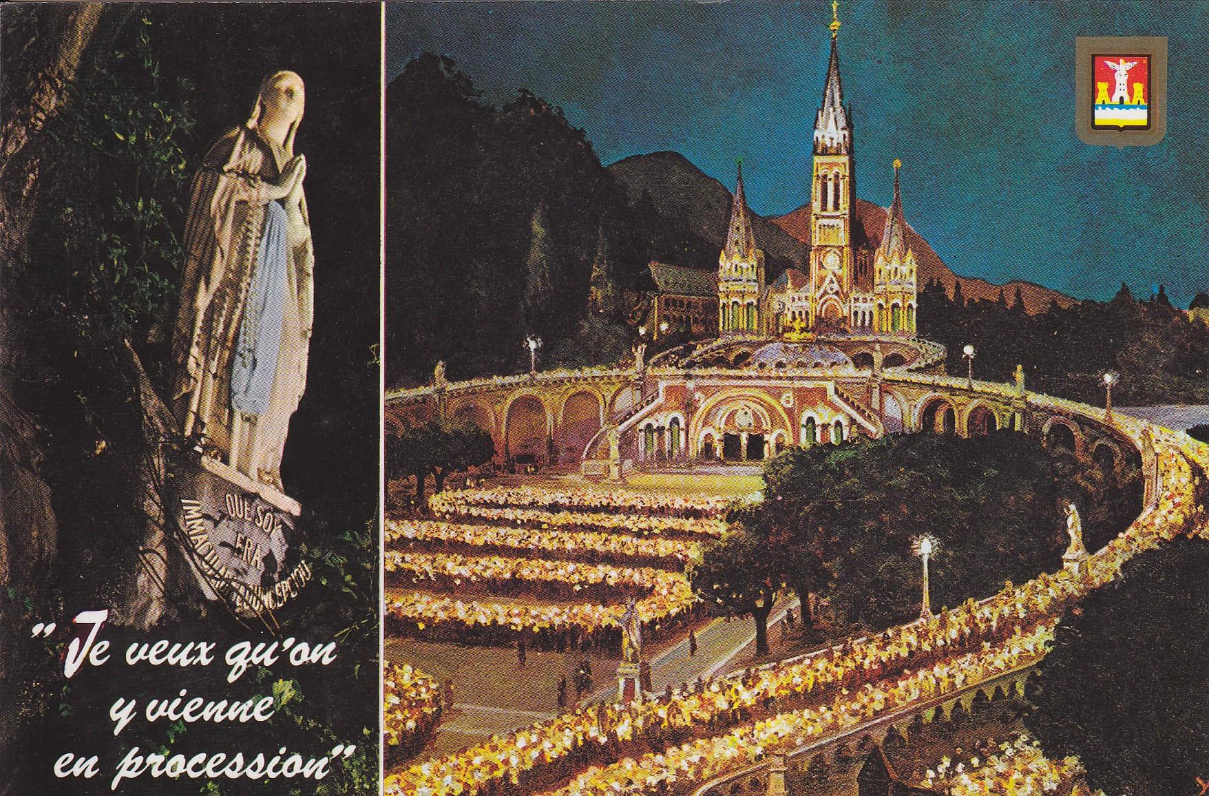 Postal 60032:  Basilica iluminada y procesion de antorchas (Lourdes)