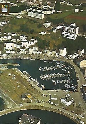 POSTAL 55688: LUARCA. Vista parcial aerea