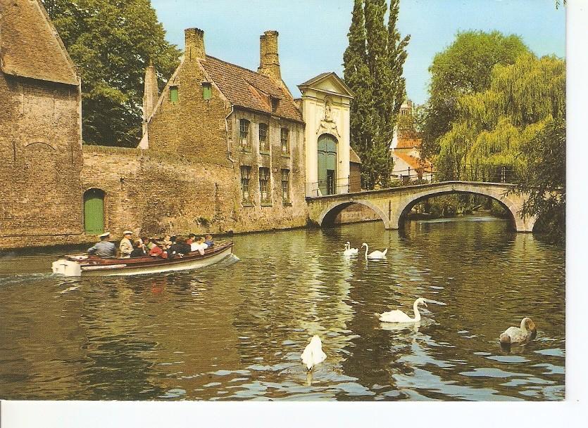 Postal 041101 : Brugge. Entrance to the Beguinage