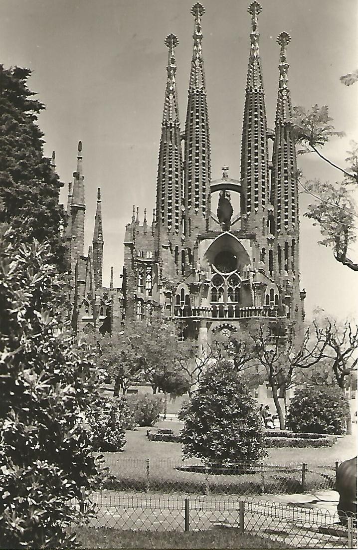 Postal 51058: BARCELONA - La Sagrada Familia