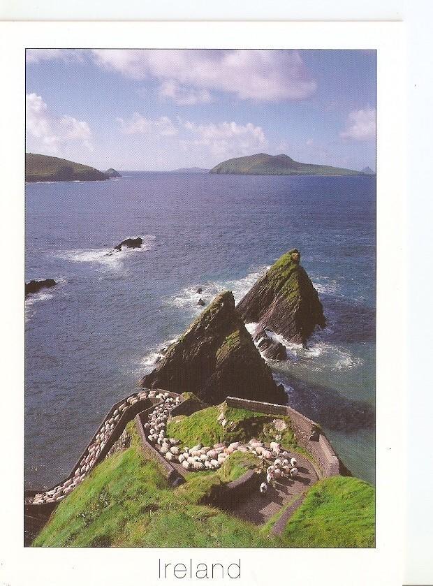 Postal 042969 : The Blasket Islands from Dunquin Pier Dingle Peninsula County Kerry