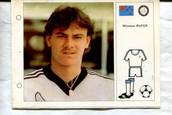 Estrellas del Mundial 82 numero 104: Wynton Rufer de Nueva Zelanda