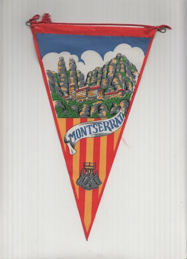 Banderin: MONTSERRAT, Barcelona - Ilustracion de la Abadia desde abajo, con Nombre en letras Azules