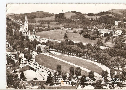Postal 029321 : Lourdes - La Basilique