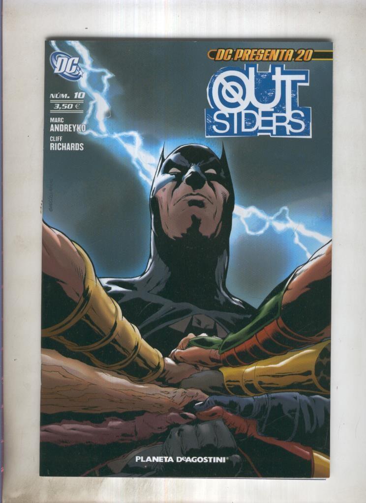 DC presenta numero 20: Out Siders numero 10