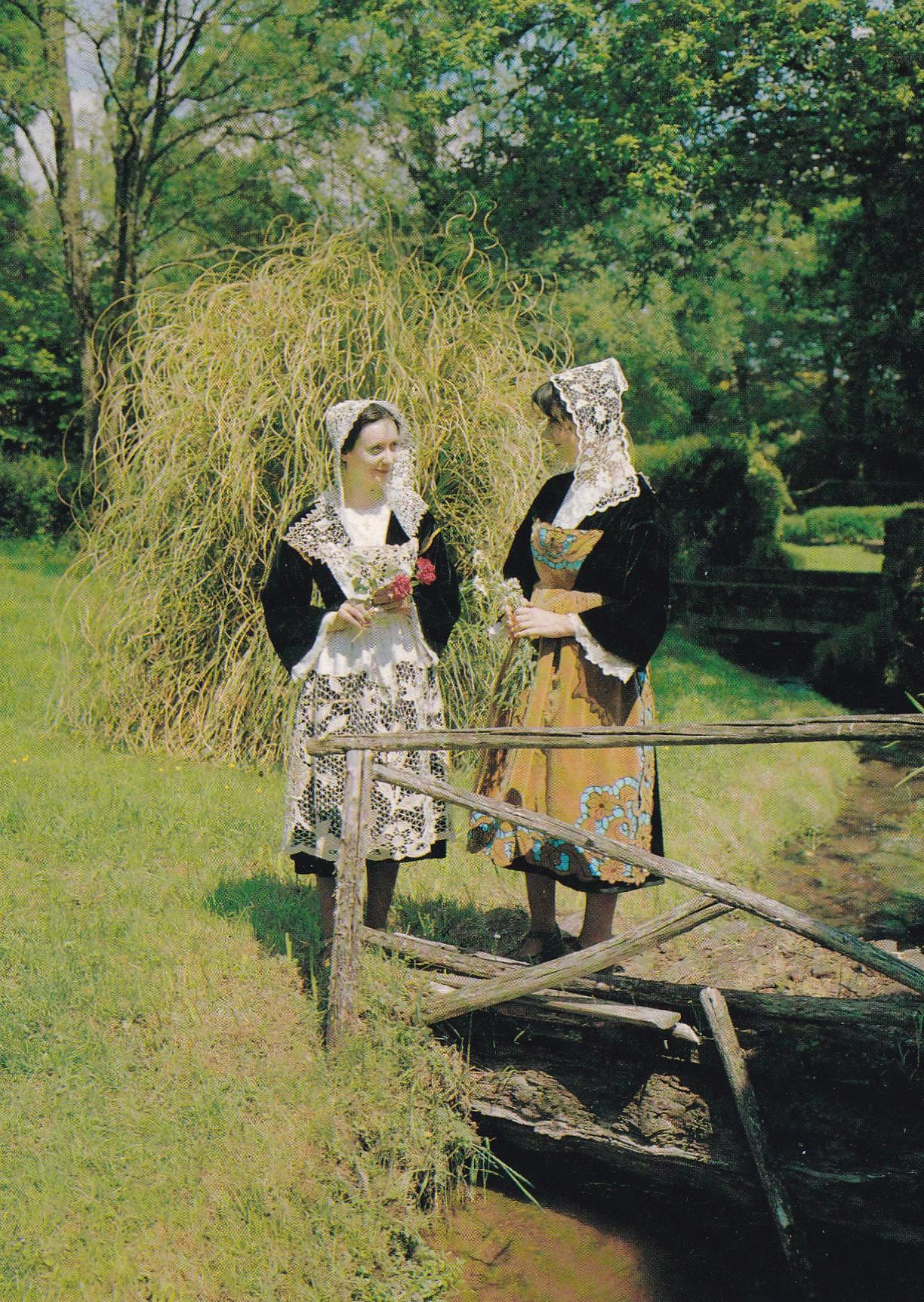 POSTAL 18743: Costume de Baud-Locmine-Melrand