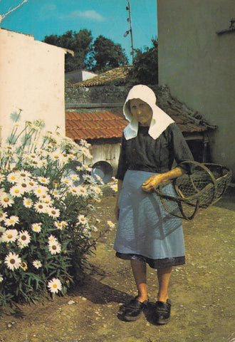 POSTAL 18775: Folklore Charentais