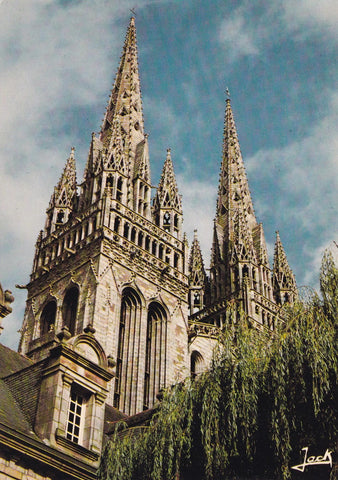 POSTAL 18826: Les fleches de la cathedrale St-Corentin