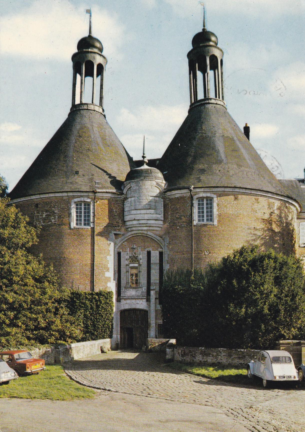 POSTAL 18909: Le Chateau de St Fargeau