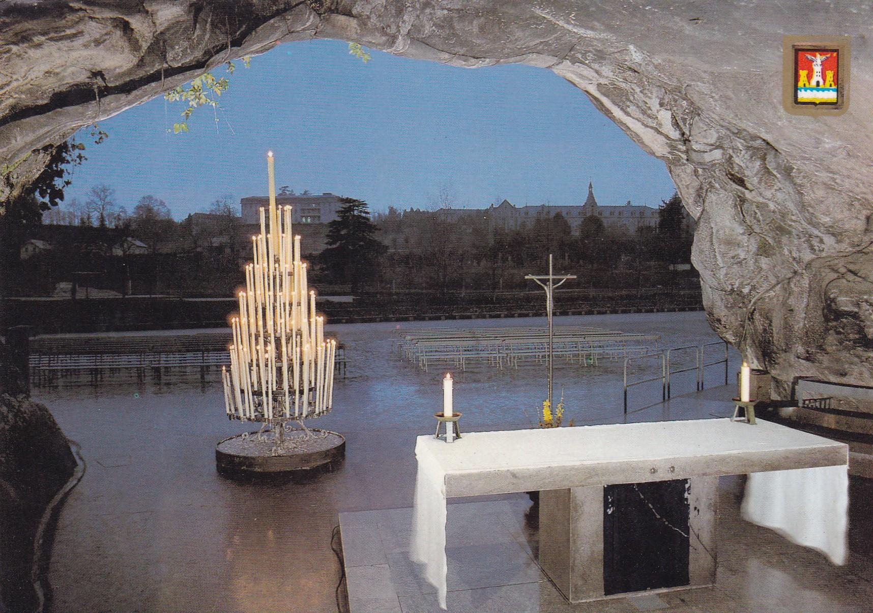 POSTAL 18970: Lourdes
