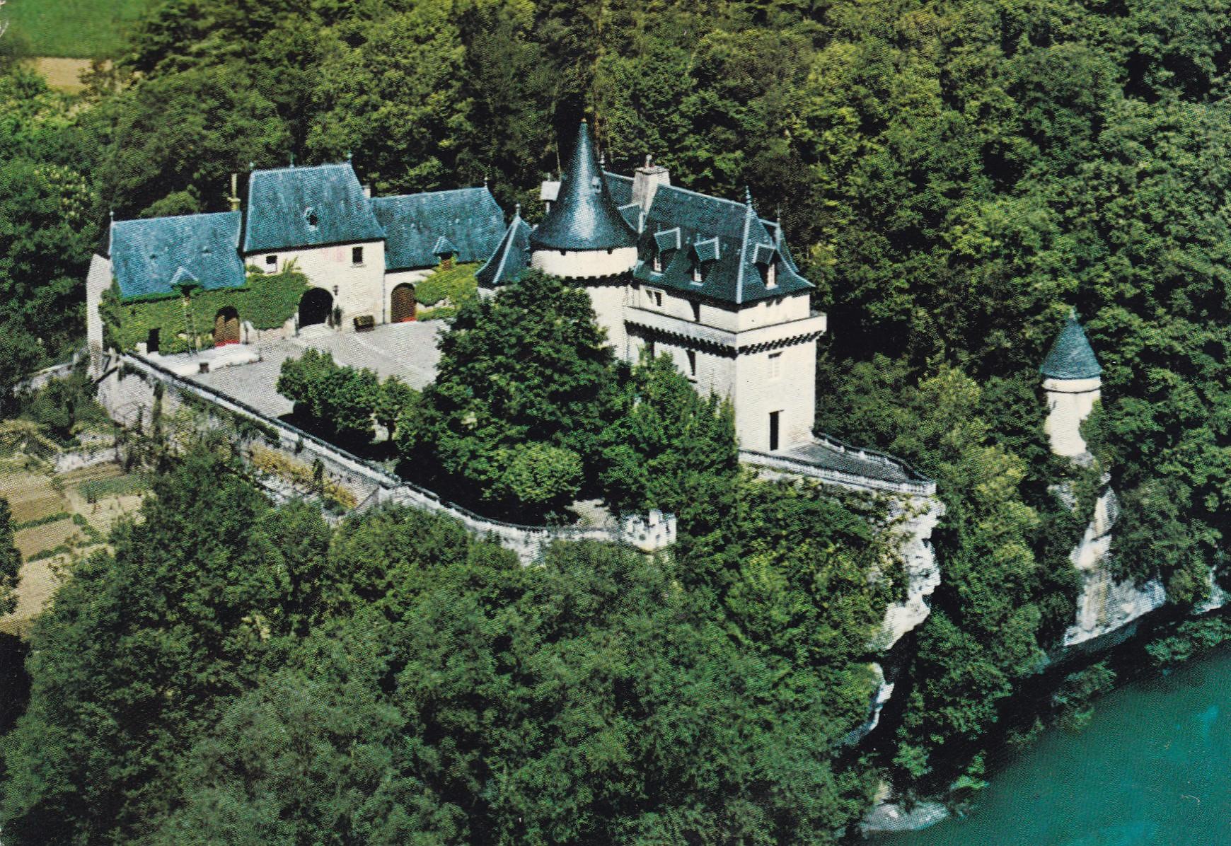 POSTAL 19050: Le chateau de Belcaire