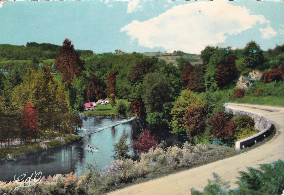 POSTAL 19076: L Auverne valle de la Dore