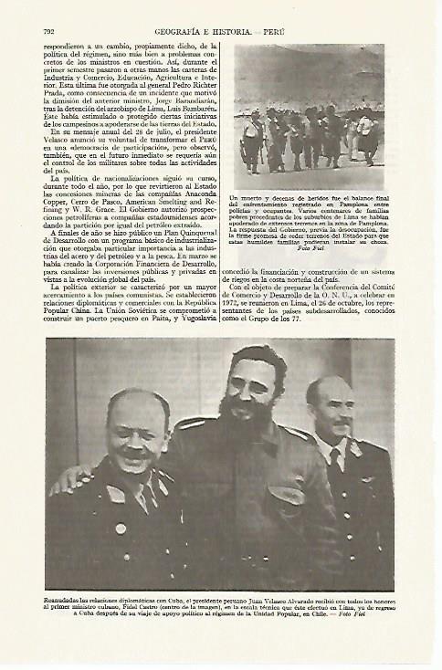 LAMINA ESPASA 13435: Castro con Juan Velasco presidente de Peru